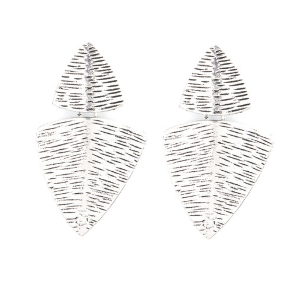 PRIMAL Factors Silver Post Earring & More Roar Silver Chain Necklace